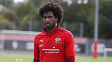 Beim FC Augsburg flog Caiuby wegen seiner Eskapaden raus – nach über einem Jahr ohne Spiel will der 32-Jährige nun einen Verein finden. Dafür trainiert er beim FC Ingolstadt mit.