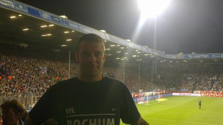 Im Stadion drückt der Kicklinger Günther Maier dem VfL Bochum fest die Daumen. Groß ist bei ihm die Sehnsucht nach einer Rückkehr in die Erste Bundesliga.
