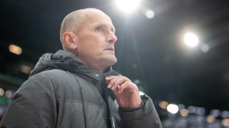 Zuletzt selten erfolgreich: Trainer Heiko Herrlich steht mit dem FC Augsburg in Bielefeld unter Druck. 	