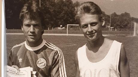 Jürgen Schnell posiert zusammen mit Lothar Matthäus im Tegernseer Trainingslager des FC Bayern München. 