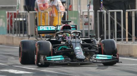 Startet in Katar von der Pole Position: Lewis Hamilton.