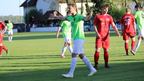 Gegen den FC Mertingen holten Kapitän Loris Horn und der FC Stätzling einen Arbeitssieg. In Ziemetshausen erwartet den FCS ein ähnliches Spiel.  