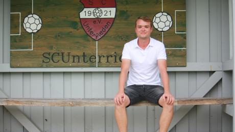 Roland Wohnlich spielte 13 Jahre lang für den FC Memmingen. Nun kehrt der 24-Jährige wieder zu seinem Heimatverein SC Unterrieden zurück – und will sich dort als Spielertrainer beweisen. Am Dienstag kommt es in Unterrieden zum Wiedersehen mit dem FC Memmingen. 
