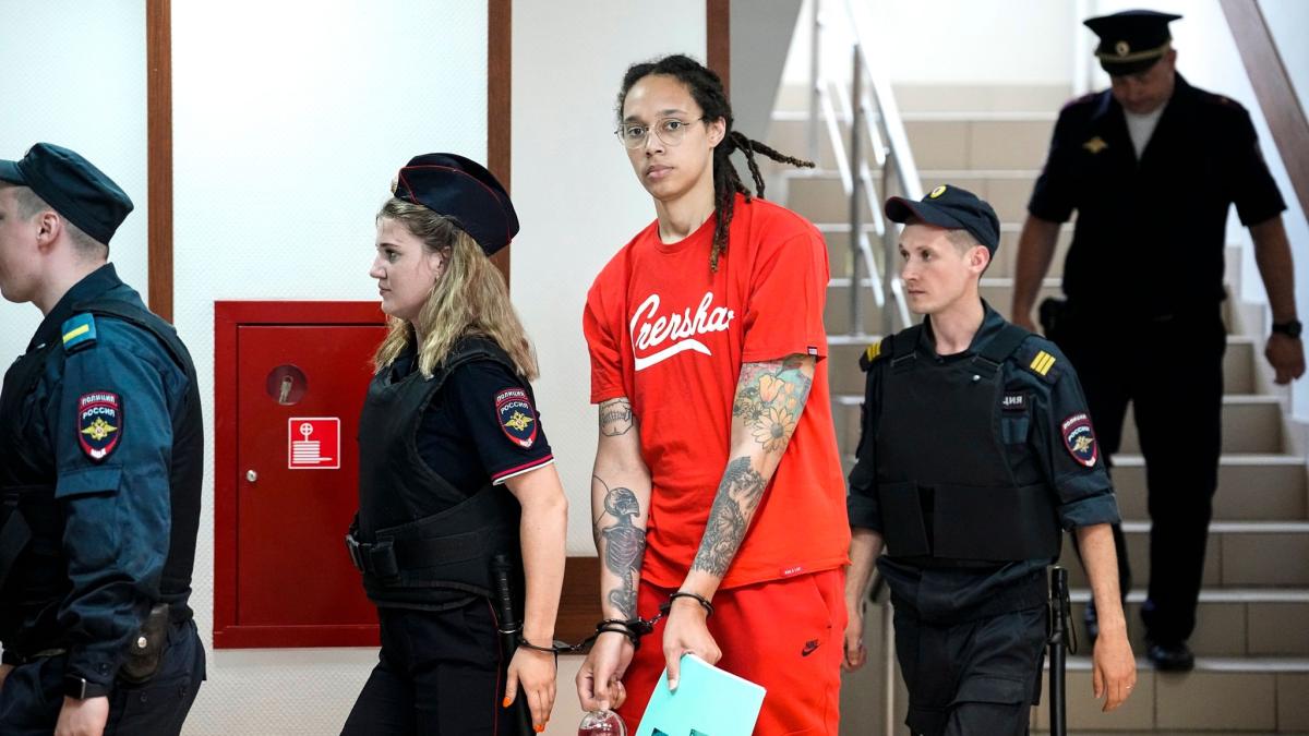 #Prozess in Moskau: US-Basketballerin Griner bekennt sich in Russland schuldig