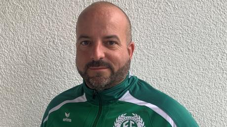 Stieg mit dem FC Ebershausen in die Kreisklasse auf: Trainer Christian Purschke.