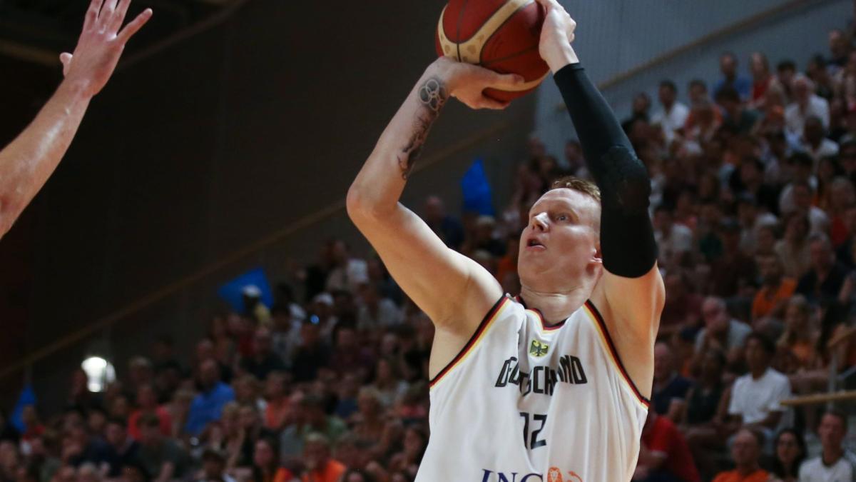 #Europameisterschaft: Deutsche Basketballer ohne Kapitän Benzing zur EM