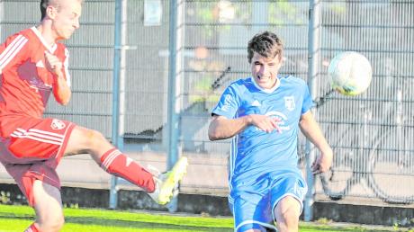 Timo Czernoch brachte seinen SV Holzheim gegen Donaumünster 1:0 in Führung. 