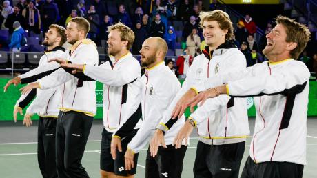 Das deutsche Davis-Cup-Team zieht als Gruppensieger ins Finalturnier ein.