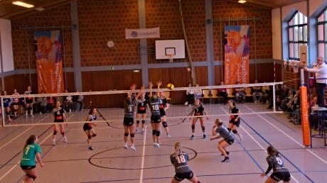 In der Marktoffinger Festung weiterhin ungeschlagen bleiben die Volleyball-Damen I des FSV. Den dritten Sieg im dritten Heimspiel gab es nun gegen den TB München 