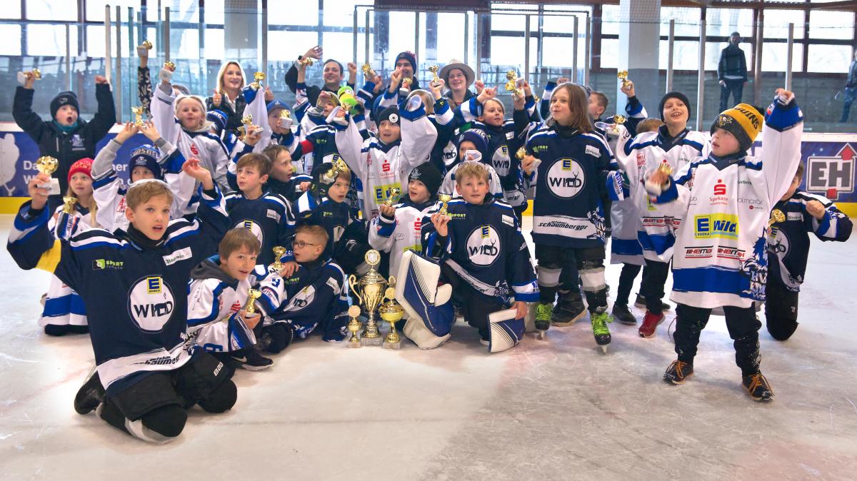 #Eishockey-Nachwuchs aus Landsberg gewinnt erstmals den Wanderpokal