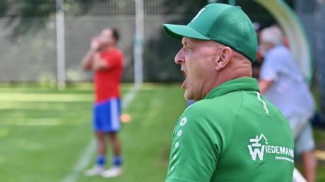 Rainer Junghanns hat die grün-weißen Kicker gut im Griff und ist für seine Arbeit in Baiershofen geschätzt. Der Trainer hat bereits für die kommende Saison seine Zusage gegeben. 