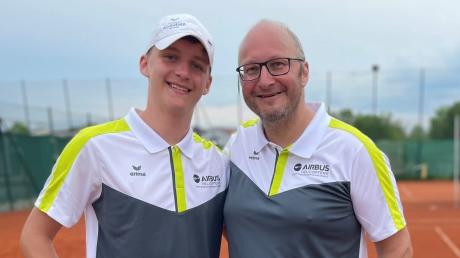 Das Vater-Sohn-Doppel Leon und Christian Schlund punktete. Foto: Schlund