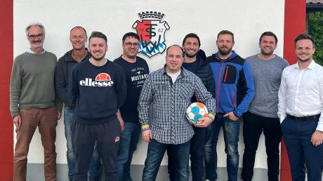 Matthias Demharter (Mitte, mit Ball) freut sich auf seine Aufgaben als neuer Fußball-Abteilungsleiter beim TSV Wertingen. Foto: TSVW
