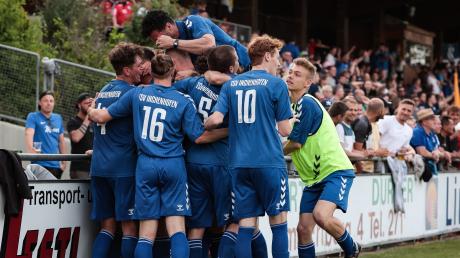 Der TSV Inchenhofen darf dank eines Sieges im Elfmeterschießen gegen die SG Münster/Holzheim weiter vom Klassenerhalt träumen. Foto: Adrian Goldberg