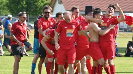 Am Ende eines spannenden Derbys freute sich der SC Bubesheim über den Einzug ins Finale der Bezirksliga-Relegation.