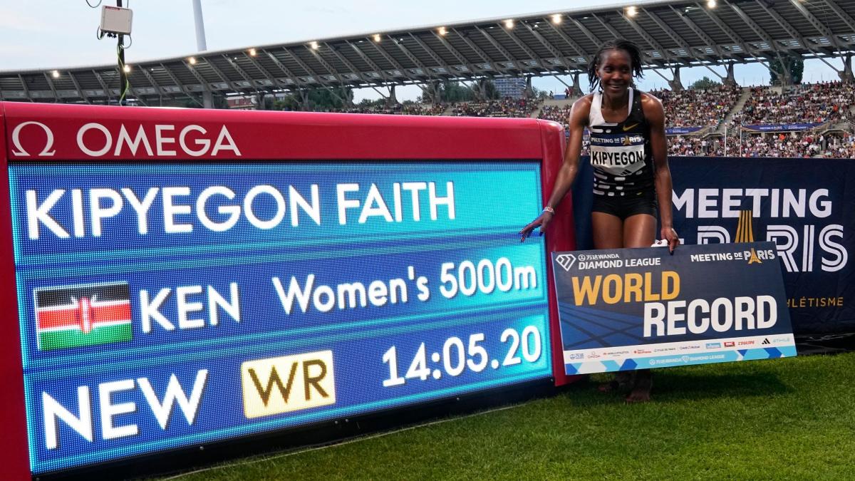 #Kenianerin Kipyegon läuft auch Weltrekord über 5000 Meter