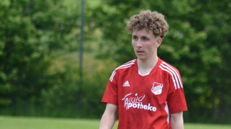 Aus der Kreisklasse in die Bezirksliga: Tobias Ullmann wechselt vom SV Thierhaupten zum SV Cosmos Aystetten. Foto: Oliver Reider