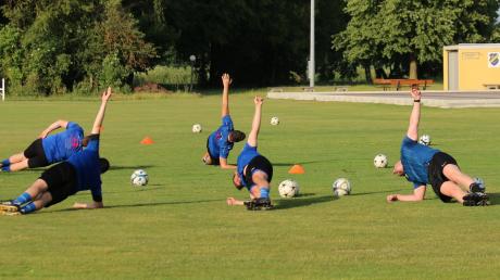 Fußball-Bezirksligist SV Holzkirchen hat das Training wieder aufgenommen.