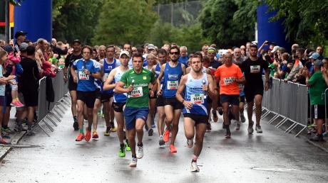 Rund 1000 Läuferinnen und Läufer gingen beim Landkreislauf in Lützelburg an den Start - 300 mehr als im Vorjahr. 