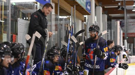 In der Vorbereitung hat der HC Landsberg überzeugt. Am Sonntag wird es für Trainer Martin Hoffmann und die Riverkings ernst, dann beginnt die Eishockey-Bayernliga. 