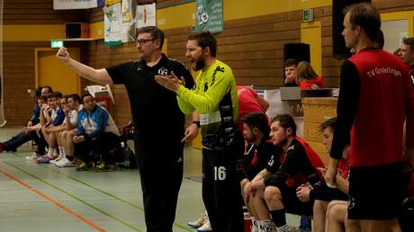 TVG-Trainer Bernd Dunstheimer (rechts) kennt Gast TSV Friedberg II sehr gut.