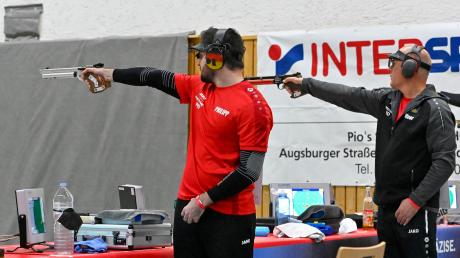 Auf das Luftpistolenteam von Edelweiß Scheuring (von links Philipp Ranzinger und Oliver Balg) wartet am diesmal eine Pflichtaufgabe. 