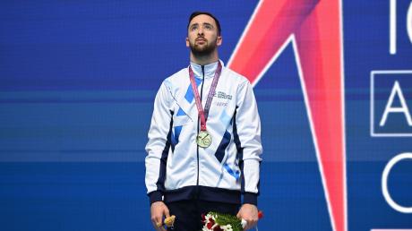 Versteigert seine Goldmedaille: Turn-Weltmeister Artem Dolgopyat.