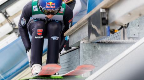 Andreas Wellinger hat sich in Garmisch-Partenkirchen erneut in starker Form präsentiert.