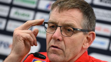 Bundestrainer Alfred Gislason bereitet die deutschen Handballer auf die EM vor.