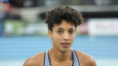 Die im Vorjahr lange verletzte Olympiasiegerin Malaika Mihambo gewann mit 6,93 Metern die deutsche Meisterschaft in Halle.