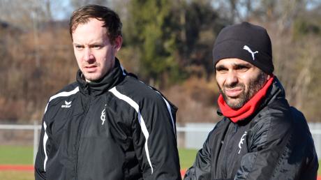 Stefan Heger (links) wird beim Bayernligisten FC Gundelfingen in der Frühjahrsrunde von Co-Trainer Antis Chalkidis unterstützt.