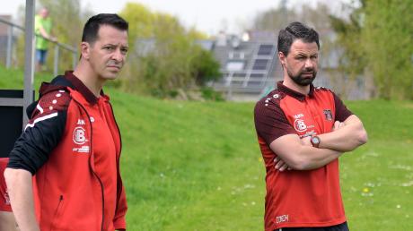 Die Stimmung hat sich deutlich verbessert beim Offenhausener Trainer Alexander Höhne (rechts) und seiner Mannschaft. Foto: Horst Hörger