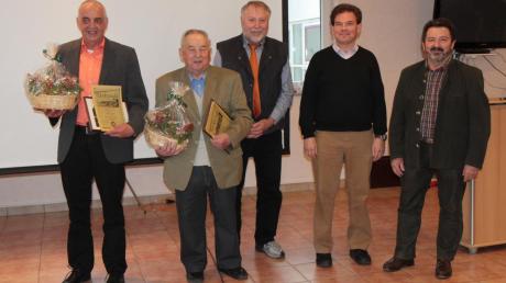Geehrt wurden bei der Mitgliederversammlung des Bezirksfischereivereins Landsberg (von links) Georg Breu und Josef Mayr für 50 Jahre Mitgliedschaft sowie Helmut Stemmer, Karl-Heinz Mayr und Robert Merkle für 40-jährige Zugehörigkeit. 
