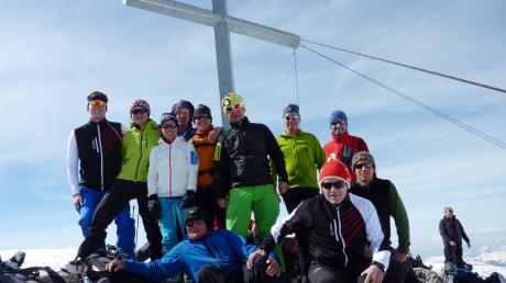 Eine Gruppe Skitourenbegeisterter des DAV Landsberg machte sich auf nach Südtirol ins Fanes Tal.  
