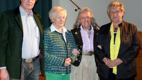 Der Vorstand des Uttinger Gartenbauvereins (von links): Robert Meyer, Rosemarie Liebner, Doris Bürkle und Brigitte Nietz. 
