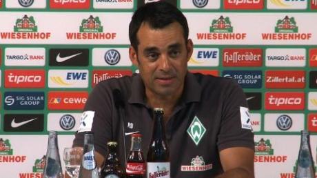 Dutt: "Ein Erstligist fliegt immer raus." Stimmt. Werder Bremen ist draußen.