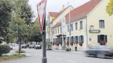 Die Verkehrssituation rund um die Hauptstraße und Erlinger Straße waren der Ausschlag dafür, dass nun ein Gutachten zur Verkehrslage in Meitingen erstellt wird.  