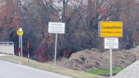 Um dieses Ortsschild in Richtung Marzelstetten diskutierte der Gemeinderat Zusamaltheim. 