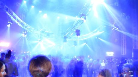 Die Lichtschau begeisterte die Besucher der V-Party 2014.  
