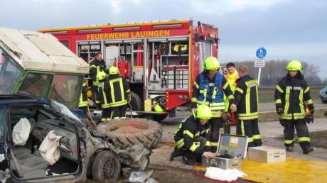 15000 Euro Schaden sind bei einem Unfall zwischen Lauingen und Veitriedshausen entstanden. 