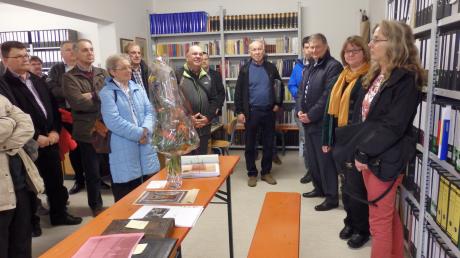 Sehr angetan vom Archiv der Marktgemeinde Bissingen, insbesondere mit seinen Möglichkeiten für die Öffentlichkeitsarbeit, zeigten sich die Teilnehmer der Tagung der Kreis-Archivare.