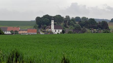 Idyllisch liegt der kleine Villenbacher Ortsteil Wengen in der Landschaft. Das Dorf wuchs ein wenig – inzwischen leben 176 Menschen in Wengen.  	