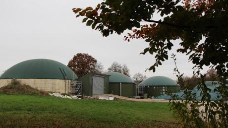 Die Biogasanlage in Roggden sorgt derzeit für viel Unmut am Ort. Nachdem es vier Wochen lang gestunken hat, ist vorerst die Luft rein. Die Roggdener sind vor allem vom Landratsamt enttäuscht. In einem Fachgespräch in Dillingen sollen alle Fragen beantwortet und Lösungen für die Zukunft erarbeitet werden. 