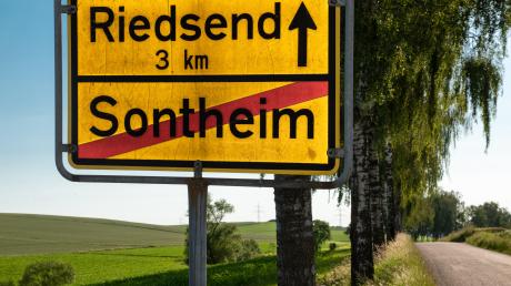 Schon lange ist der Ausbau der Ortsverbindung zwischen Riedsend und Sontheim geplant. Jetzt wird die Geschwindigkeit auf der Strecke reduziert.