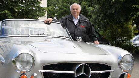 Seinen 90. Geburtstag feiert am heutigen Donnerstag Unternehmer Erwin Müller aus Buttenwiesen. Die Freude am Autofahren hat der Jubilar auch im fortgeschrittenen Alter längst noch nicht verloren. 	
