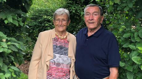 Ulrich Käsbohrer, der Altbürgermeister von Buttenwiesen, feiert am Freitag seinen 90. Geburtstag. Unser Bild zeigt ihn mit seiner Frau Hilde. 