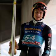 Skispringer Karl Geiger kehrt nach einer kurzen Wettkampfpause in den Weltcup zurück.