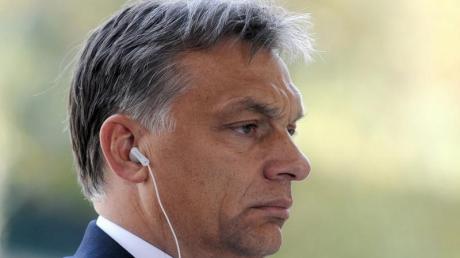 Ministerpräsident Viktor Orban hatte sich die wirtschaftliche «Unabhängigkeit» Ungarns auf die Fahnen geschrieben. Archivfoto: Filip Singer dpa