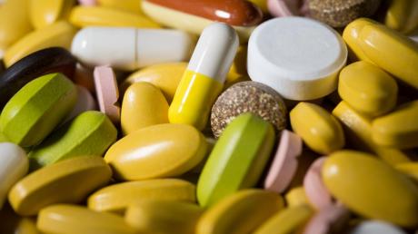 Gesundheitsminister Grohe will ein Versandverbot für verschreibungspflichtige Medikamente durchsetzen. Davon sind nicht alle begeistert.
