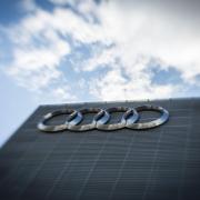 Ein Betriebsrat von Audi wollte in einer höheren Gehaltsgruppe eingestuft werden. Vor dem Arbeitsgericht in Ingolstadt hat er jetzt eine Niederlage kassiert.